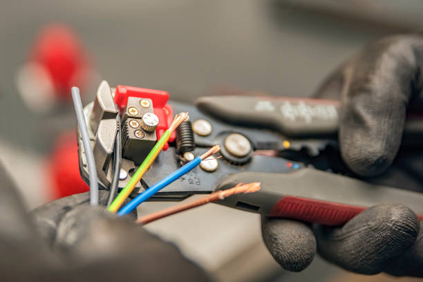 Best Commercial Electrician Services  in Wellsville, MO